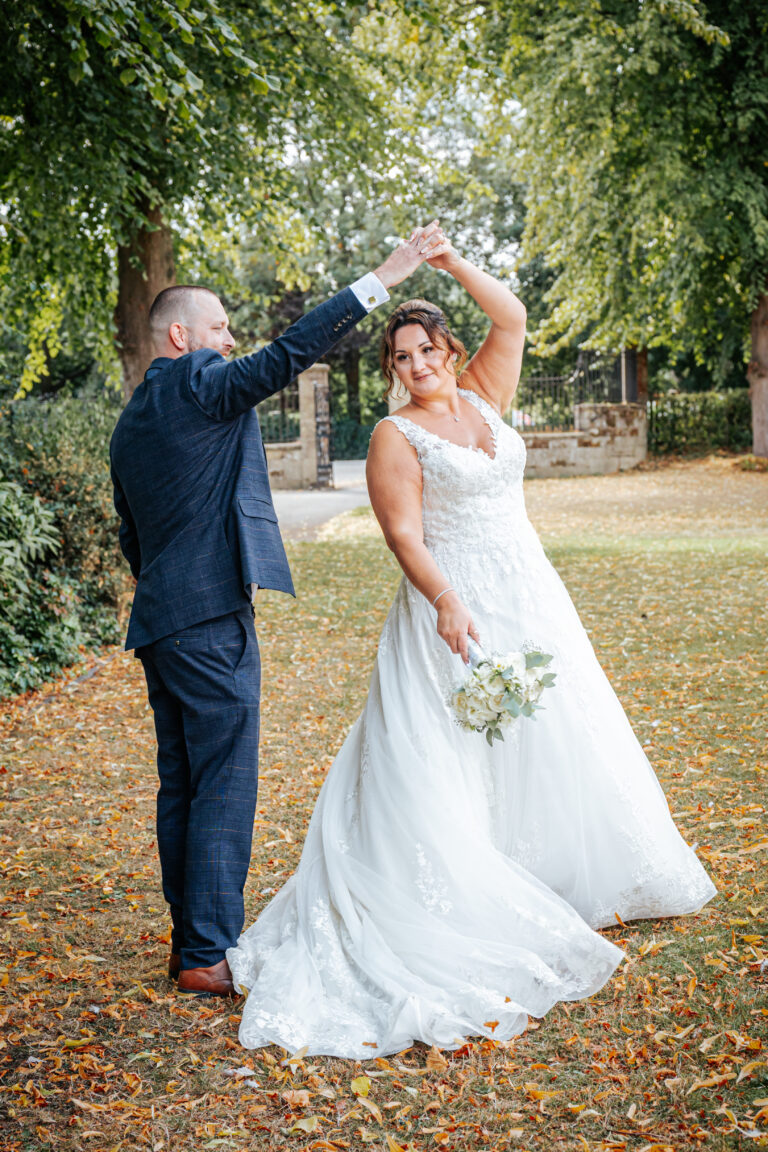 How to Feel Comfortable Posing for Your Couples Photos